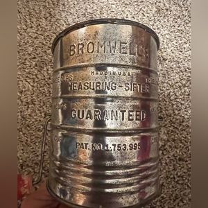 Vintage Bromwell Flour Sidter